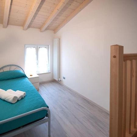 Casa Gemma - Big Family House With Free Parking Appartement San Giovanni Lupatoto Buitenkant foto