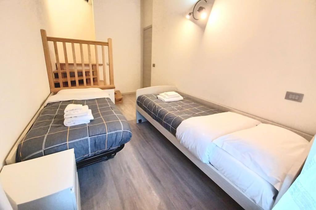Casa Gemma - Big Family House With Free Parking Appartement San Giovanni Lupatoto Buitenkant foto